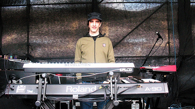 2162548692_e63866a522_z